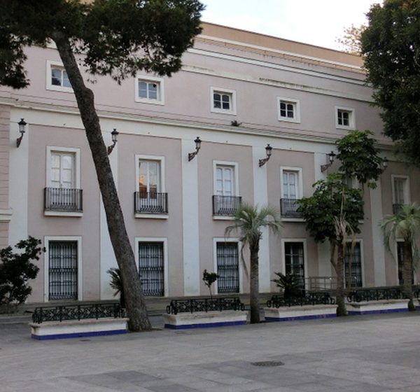	
				Museo de Cádiz	
				